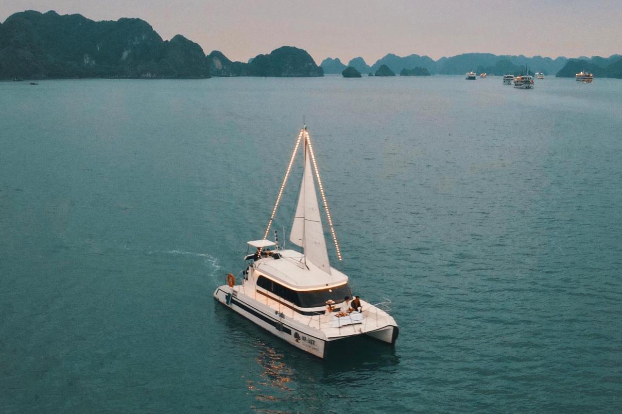 Scarlet Pearl Cruises - Wonder On Lan Ha Bay Hotel Ha Long Bagian luar foto