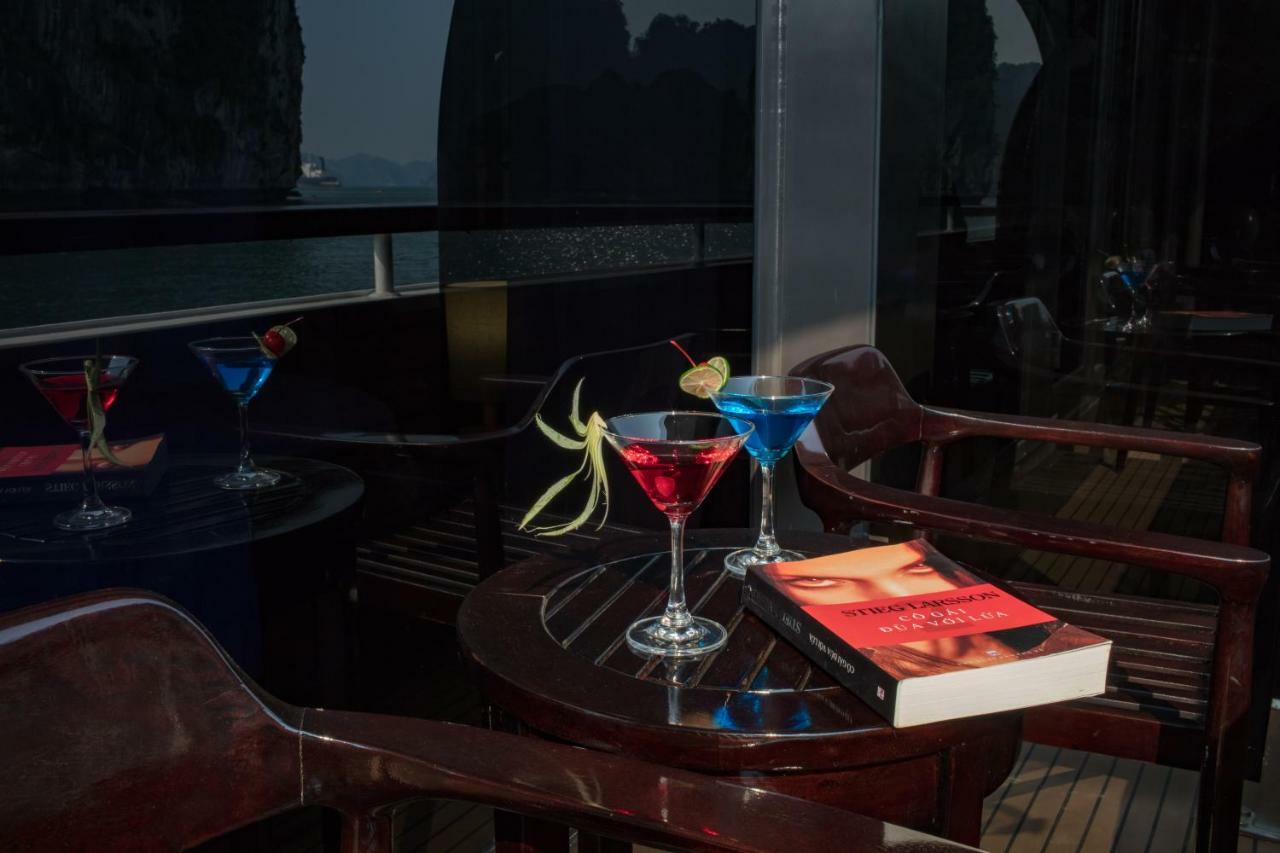 Scarlet Pearl Cruises - Wonder On Lan Ha Bay Hotel Ha Long Bagian luar foto