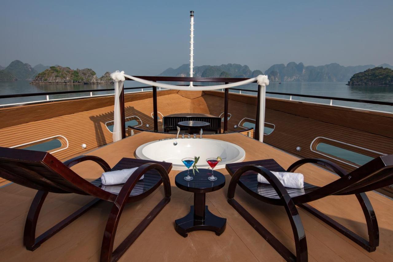 Scarlet Pearl Cruises - Wonder On Lan Ha Bay Hotel Ha Long Bagian luar foto