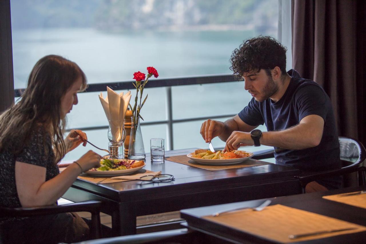 Scarlet Pearl Cruises - Wonder On Lan Ha Bay Hotel Ha Long Bagian luar foto